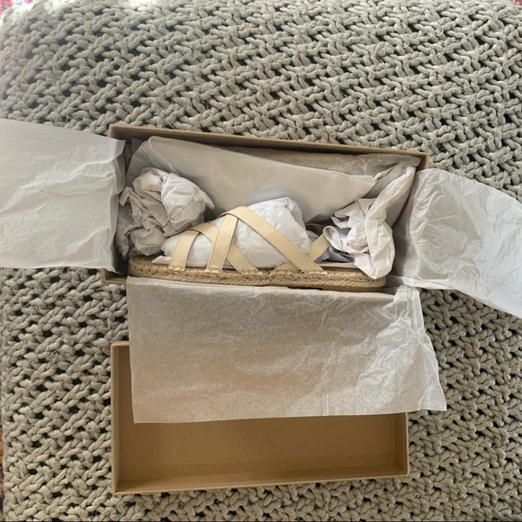 Reformation Liv Espadrille - Picture 6 of 7